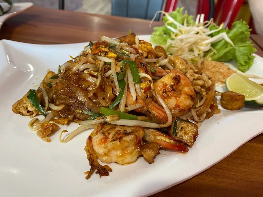 AroiThai Thai Street Cafe