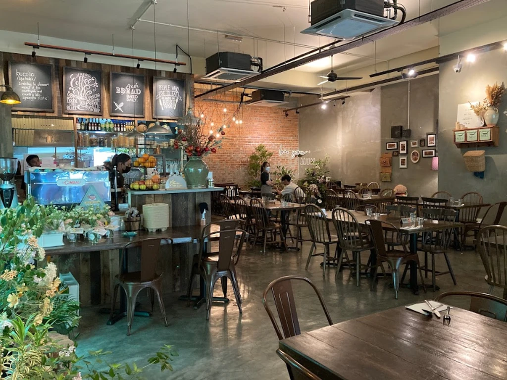BUCOLIC Cafe Catering - 10 Best Cafes in Setia Alam: Halal / Muslim-friendly!