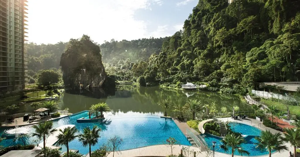 Best Hotels in Ipoh for Family Vacation Honeymoon Trip