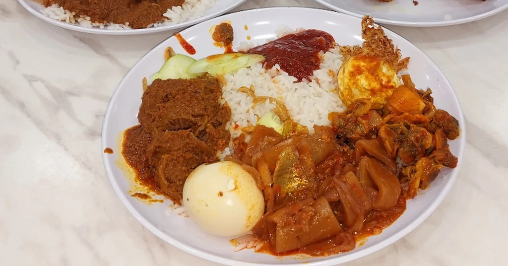 Restoran Terbaik di Kampung Baru untuk Makanan Halal yang Sedap