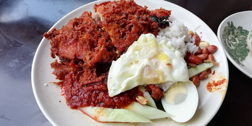 Restoran Makanan Uptown Damansara Terbaik untuk Penggemar Makanan