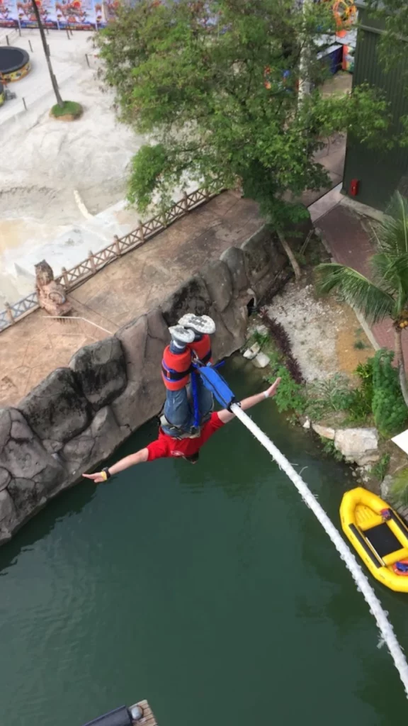 Bungy Jumping @ Sunway Lagoon X Park