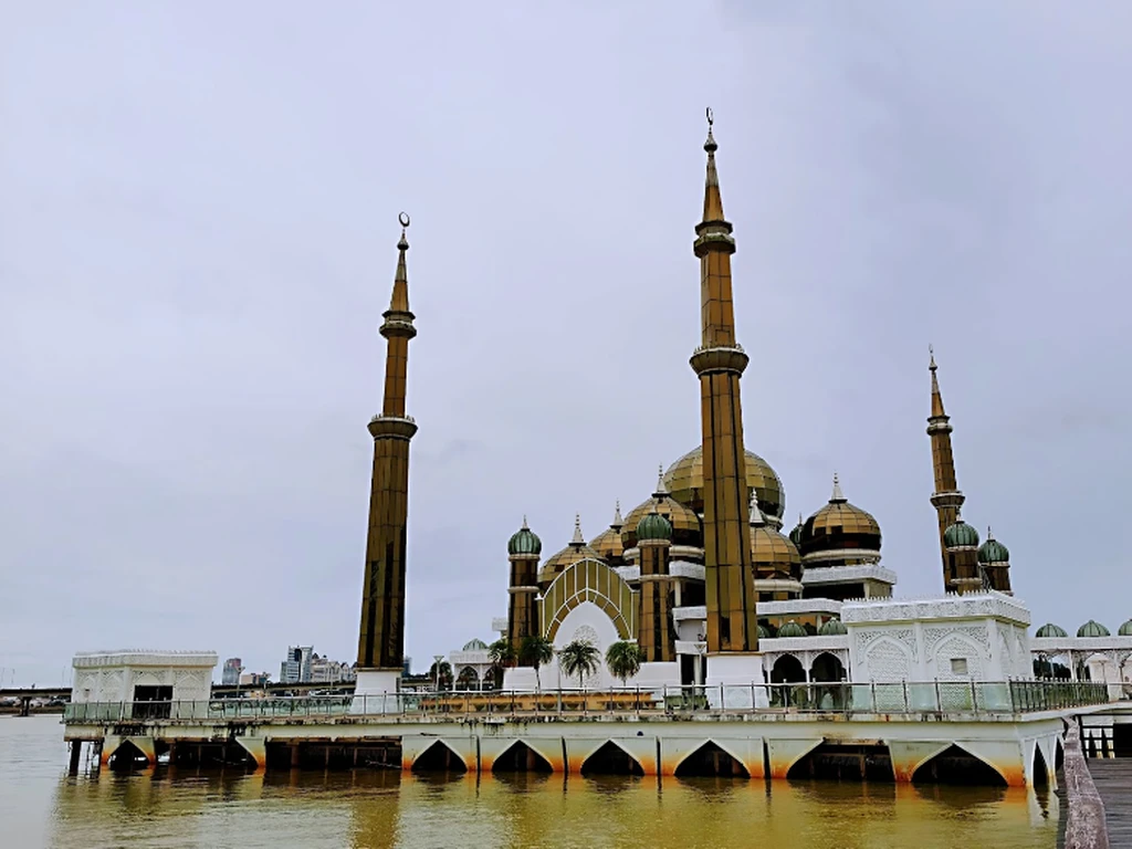 Crystal Mosque Masjid Kristal