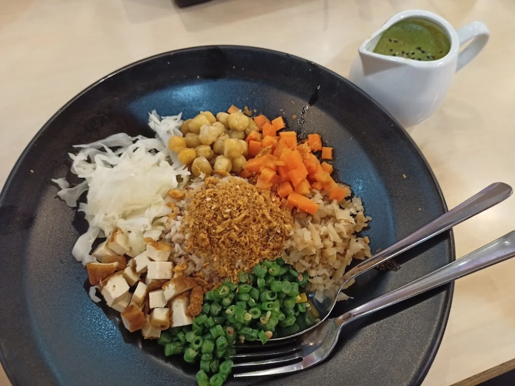 Makanan Vegetarian yang ideal di Queensbay Mall