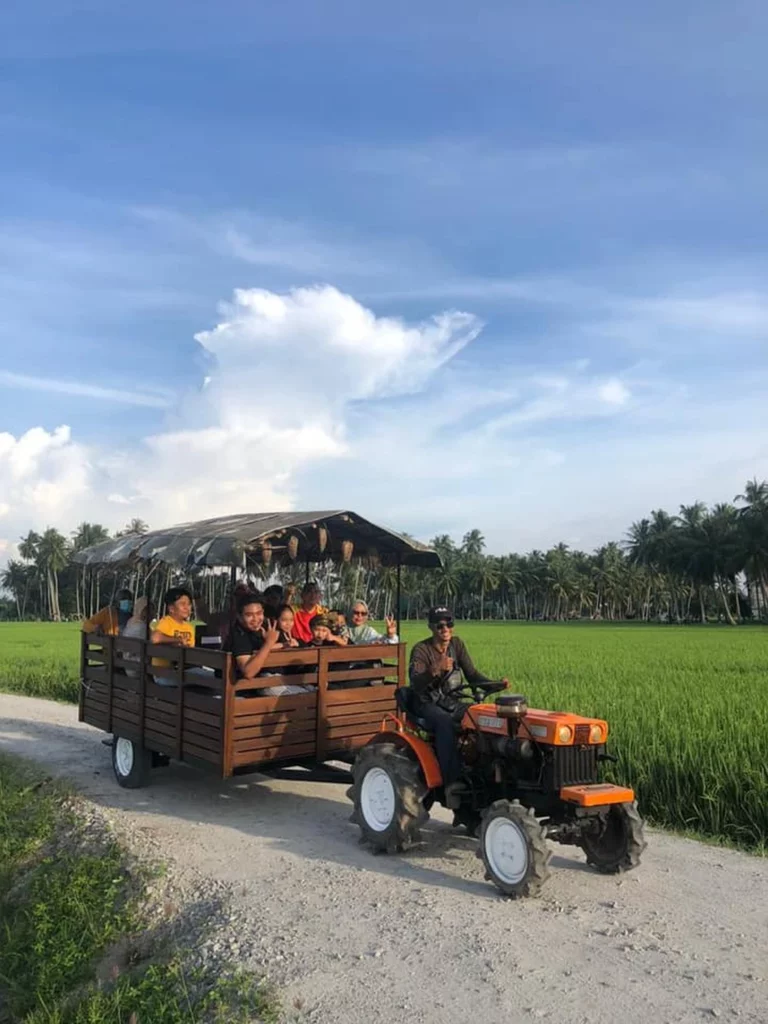 Kampung Agong Penang Tram