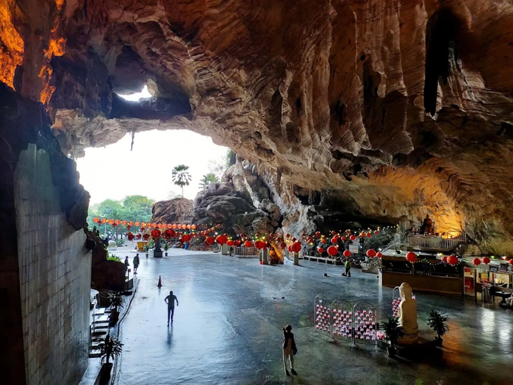 Kek Lok Tong Cave Temple 2