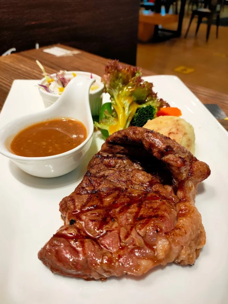 Menate Steak Hub Shah Alam
