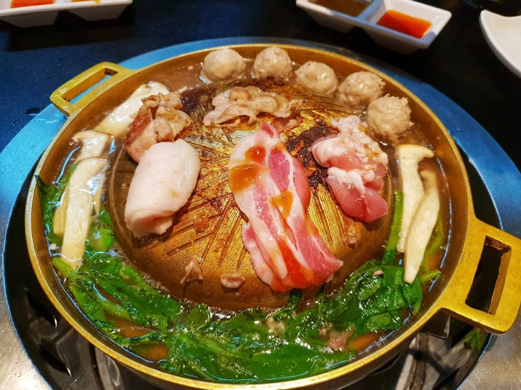 Moo Ka Ta Krua Thai Restaurant 2 - Best Food in Kota Damansara: Top 15 Restaurants To Eat!