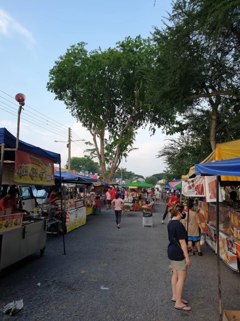 Pasar Malam Taman Pertama 3 - 8 Pasar Malam Ipoh Terbaik (Pasar Malam) Untuk Makanan Jalanan