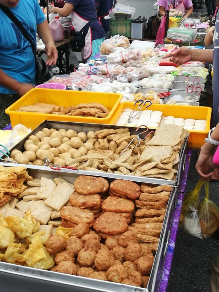 Pasar Malam Taman Pertama 4 - 8 Pasar Malam Ipoh Terbaik (Pasar Malam) Untuk Makanan Jalanan