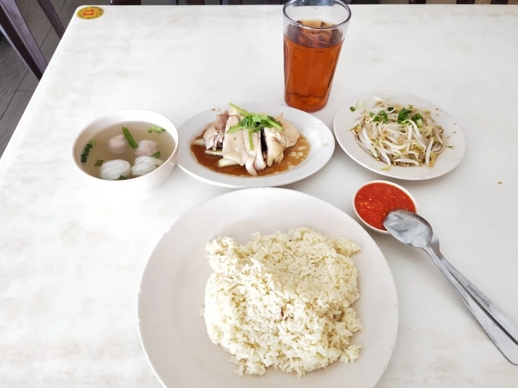 Restoran Rawang New Town Chicken Rice