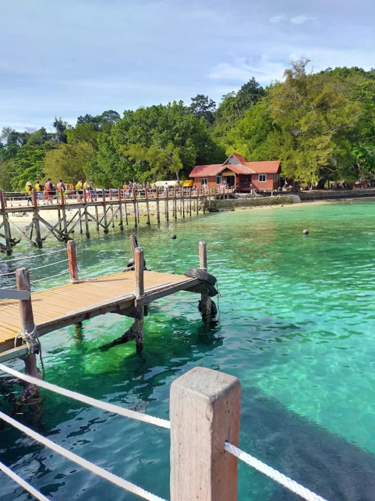 Taman Laut Tunku Abdul Rahman