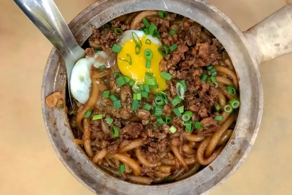 86. Claypot Lou Shu Fun (Stir-fried Noodles in Claypot)