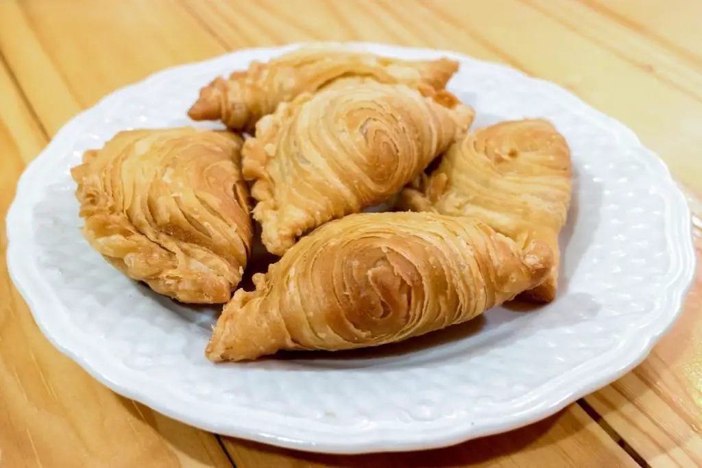 12. Karipap (Curry Puff)