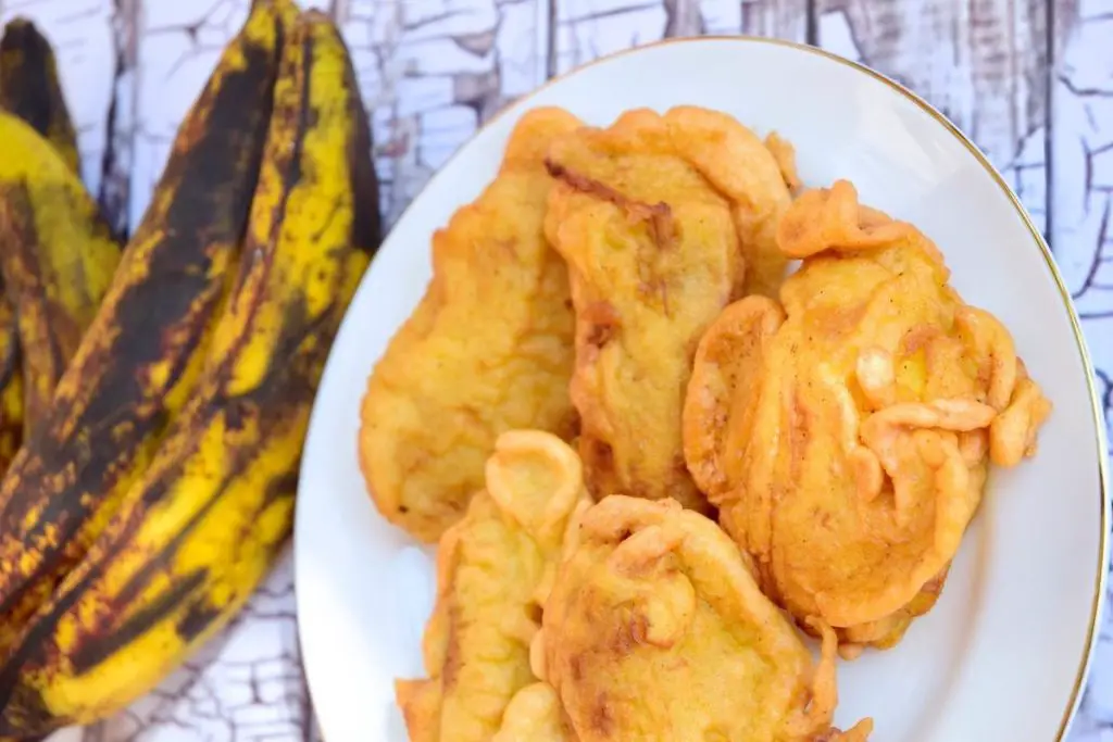 21. Pisang Goreng (Banana Fritters)